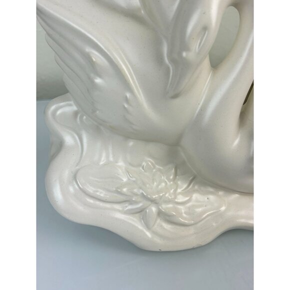 Vintage Hull White Swan Planter Ceramic Sculpture Pottery Smooth Home Decor - Picture 4 of 16